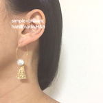 パールとフリンジのフープピアス