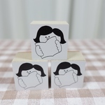 スタンプ:本を読む女の子
