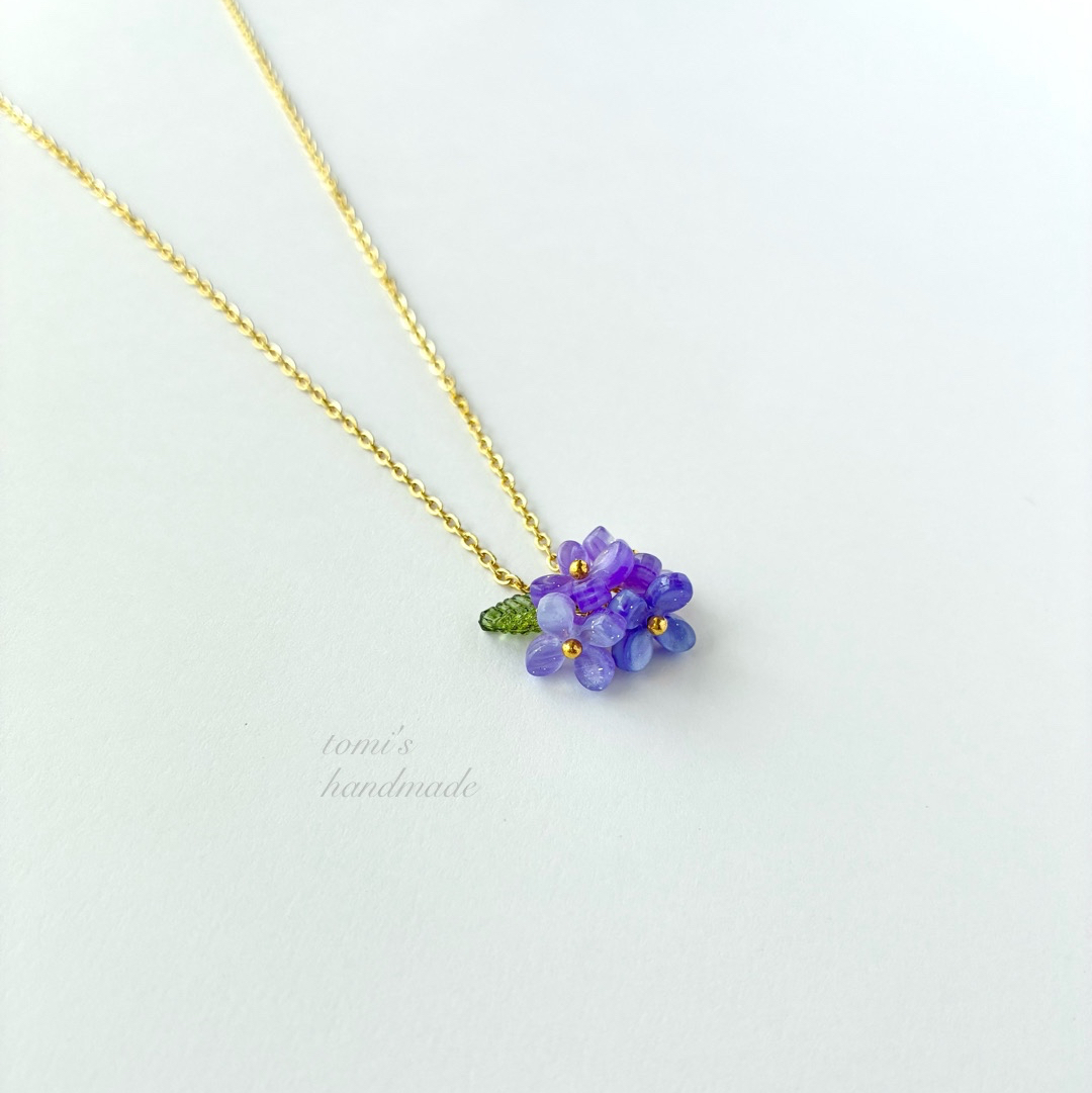 紫陽花モチーフ グラデーション ネックレス グラデーション~紫陽花ネックレス - tomi's handmade GALLERY | minne
