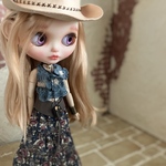 ブライスの服(トップス、スカート、ベルト、ネックレス)