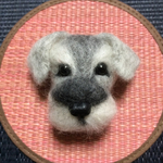 羊毛ブローチ＊ミニチュアシュナウザー