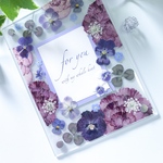 シックなカーネーションのフォトフレーム