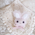 *｡ころころうさちゃんのフェイス2wayブローチ（たち耳ver.）｡*