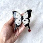 【ビーズ刺繍】🦋 白黒ちょうちょのバレッタ　和装・卒業式・個性派ヘアに