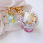【 うさぎ×𝙼𝚒𝚕𝚔𝚢 𝙼𝚘𝚘𝚗 𝚂𝚘𝚍𝚊 𝕊𝔼𝕋 】　シャカシャカフロート　ハンドメイド　レジン　シャカシャカキーホルダー　シェイカー　