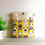 版画風　キュートな猫ちゃん柄  ウエストポーチ　M／イエロー×パープル／2wayポーチ（ウエスト＆ショルダー対応）