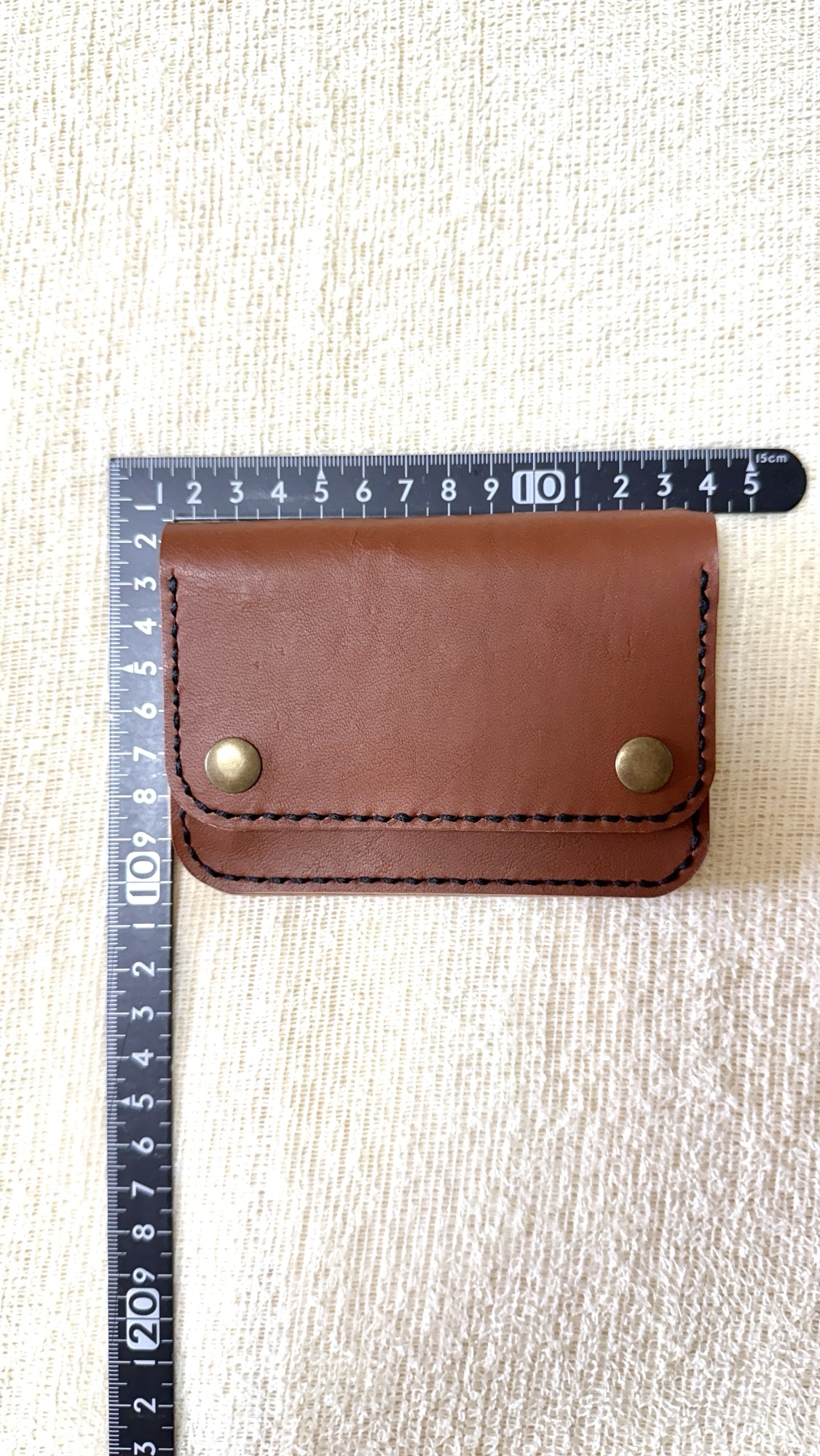 ハンドメイド（手縫い） 長財布　トラッカーウォレット　タンロー　ヌメ革　タン 本革やさしい曲線 トラッカーウォレット 長財布（受注制作