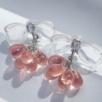 アクリルリボン　イヤリング🎀