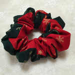再販     クリスマスカラーのシュシュ　ラスト1点！