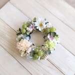 紫陽花とグリーンマスカットのサマーミニリース (約19cm)アーティフィシャルフラワー　玄関リース　結婚祝い　出産祝い　新築祝い　誕生日