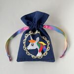 ユニコーン刺繍の紺色巾着ポーチ