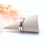 【natural*】クロスリング 鏡面仕上げ 単品 シルバー 指輪 刻印 誕生石 つけっぱなしOK ステンレス素材〈1本価格〉