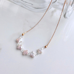 小花パール×クリアビーズのネックレス | サージカルステンレス　パールネックレス　フラワーパール　クローバーパール　淡水パール