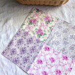 ジャーマンファブリックのパッチワークマルチクロス　マルチカバー　ピンク系のお花