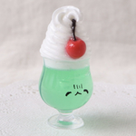 胃痛クリームソーダ（喫茶胃痛）
