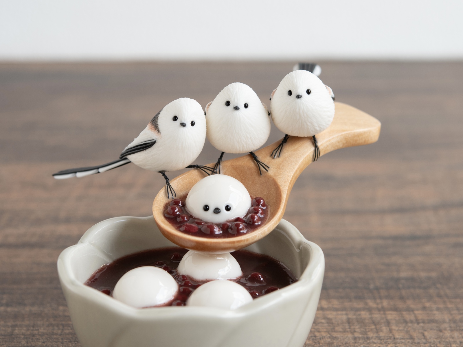 シマエナガと三色団子 【部屋の中で野鳥観察シリーズ】 - orange.sky's