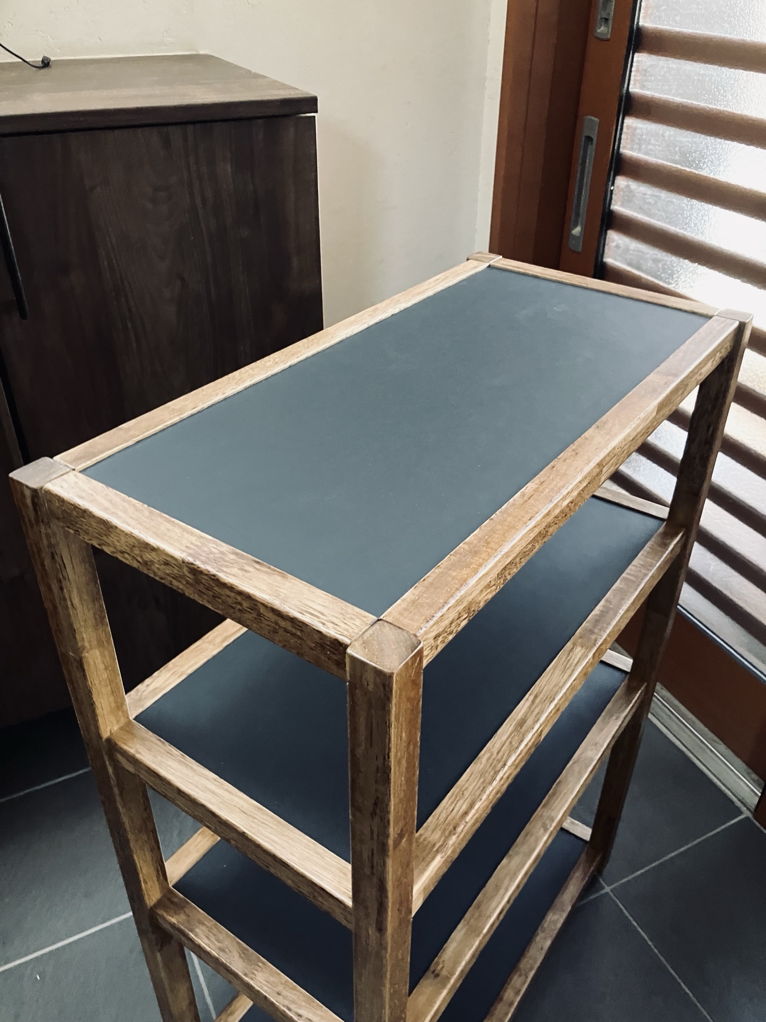 リノリウム×ラバーウッド オープンシェルフ - emu_furniture | minne