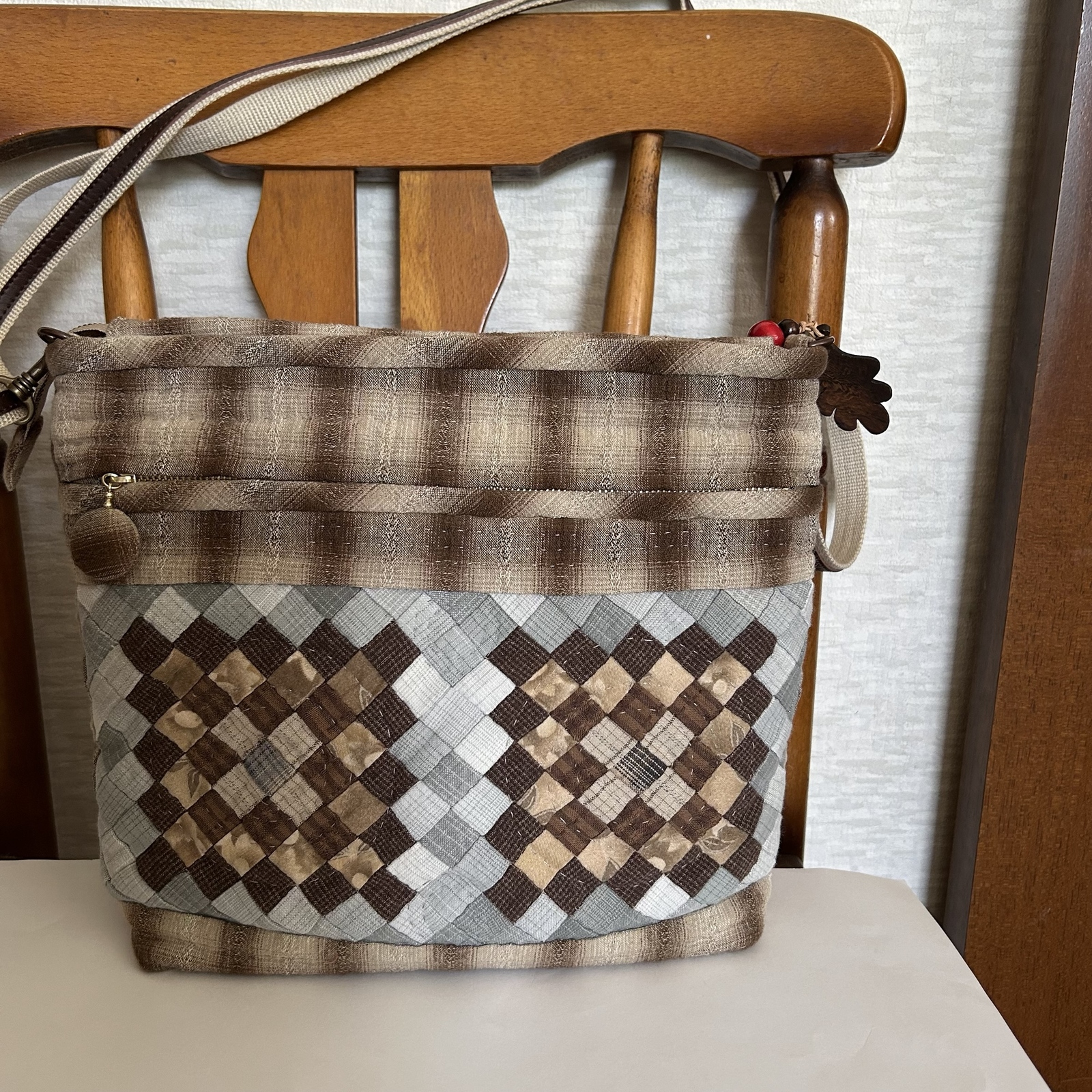 ☆送料無料☆ 春色のパッチワークポーチ - VIOLA'S GALLERY