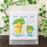 クロスステッチキット　ねこさんとひよこしんの梅雨