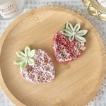 つまみ細工のいちごアクセサリー