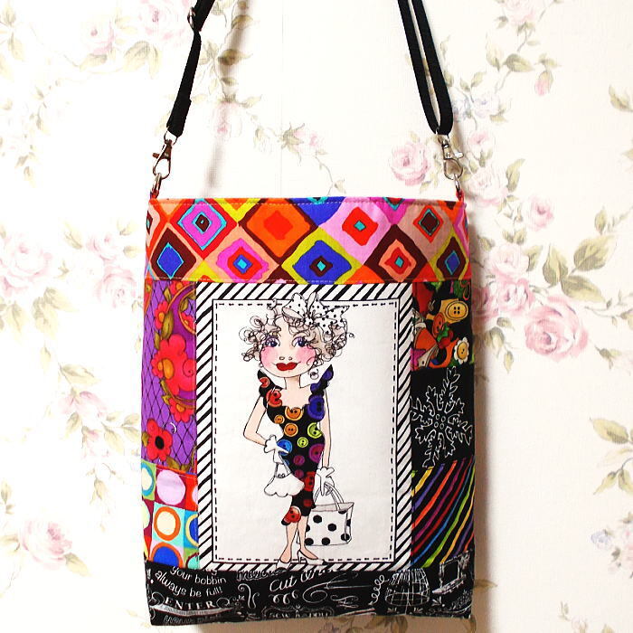 ロラライハリス♡ベージュベルベット♡刺繍の丸型ふんわり絞り