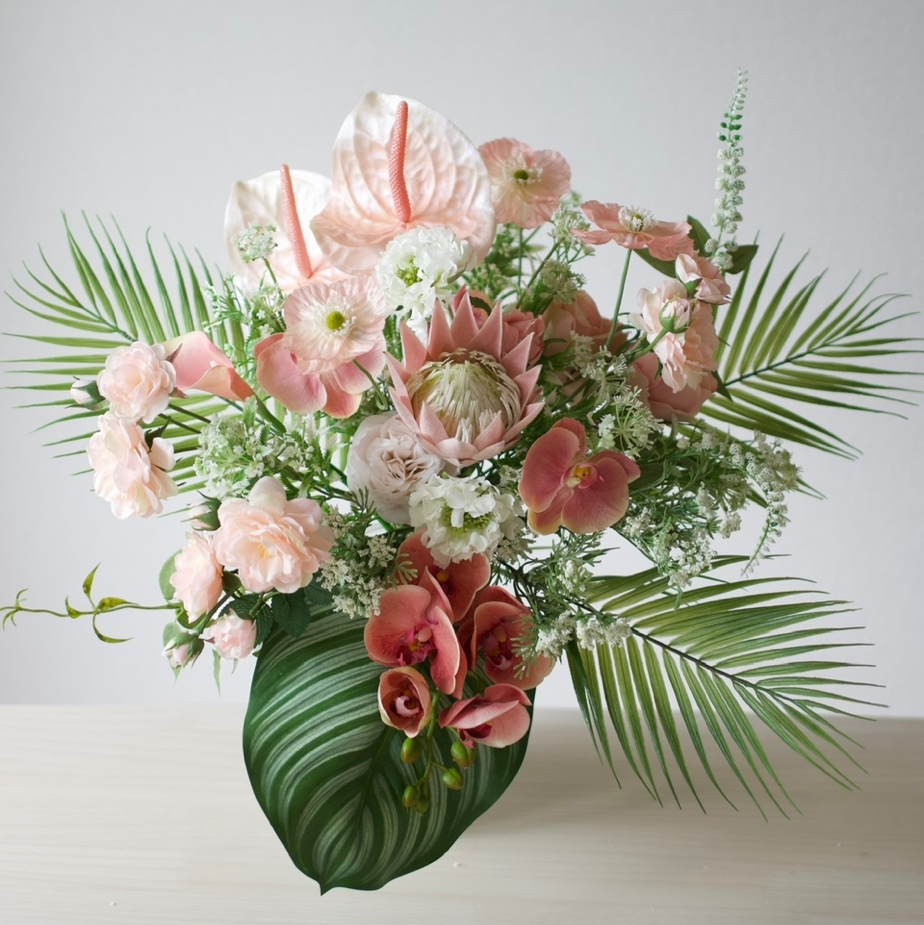 ウェディングブーケ　造花ブーケ　アーティフィシャルフラワー　カラフル　インテリア アーティフィシャルフラワーのギフトブーケ No.1（Pink