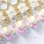 ハグっと夢かわうさこの紫陽花の雫キラキラキーホルダー
