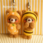 【ｋ様ご予約品】みかんくまちゃんとはちぐるみくまちゃんストラップ
