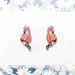 ～小さなピアスシリーズ～フラミンゴのピアス/ノンホールピアス(樹脂イヤリング)