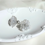 【Sheer carnation シルバー金具】カーネーションアクセサリー　母の日　シルバー金具　フラワーアクセサリー　ブライダル　シアーホワイト　結婚式　前撮り　フォーマル