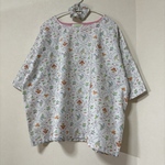 ＊SALEシュシュおまけ付き＊ゆったり【アイシングキューブ】バタフライブラウス