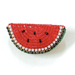 [再販！] スクエアビーズのスイカブローチ(赤) すいか　かわいい　夏　ギフト　フルーツ　プレゼント　おでかけ　ビーズ刺繍　キラキラ
