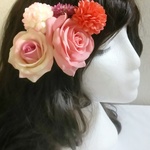 ピンクバラとマムのヘアアクセサリー　造花　