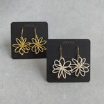 水引 ピアス/イヤリング 花の風車 ホワイトパールラメ イエローゴールドラメ メタルビーズ サージカルステンレス：金 銀 夏 浴衣 ラメ キラキラ