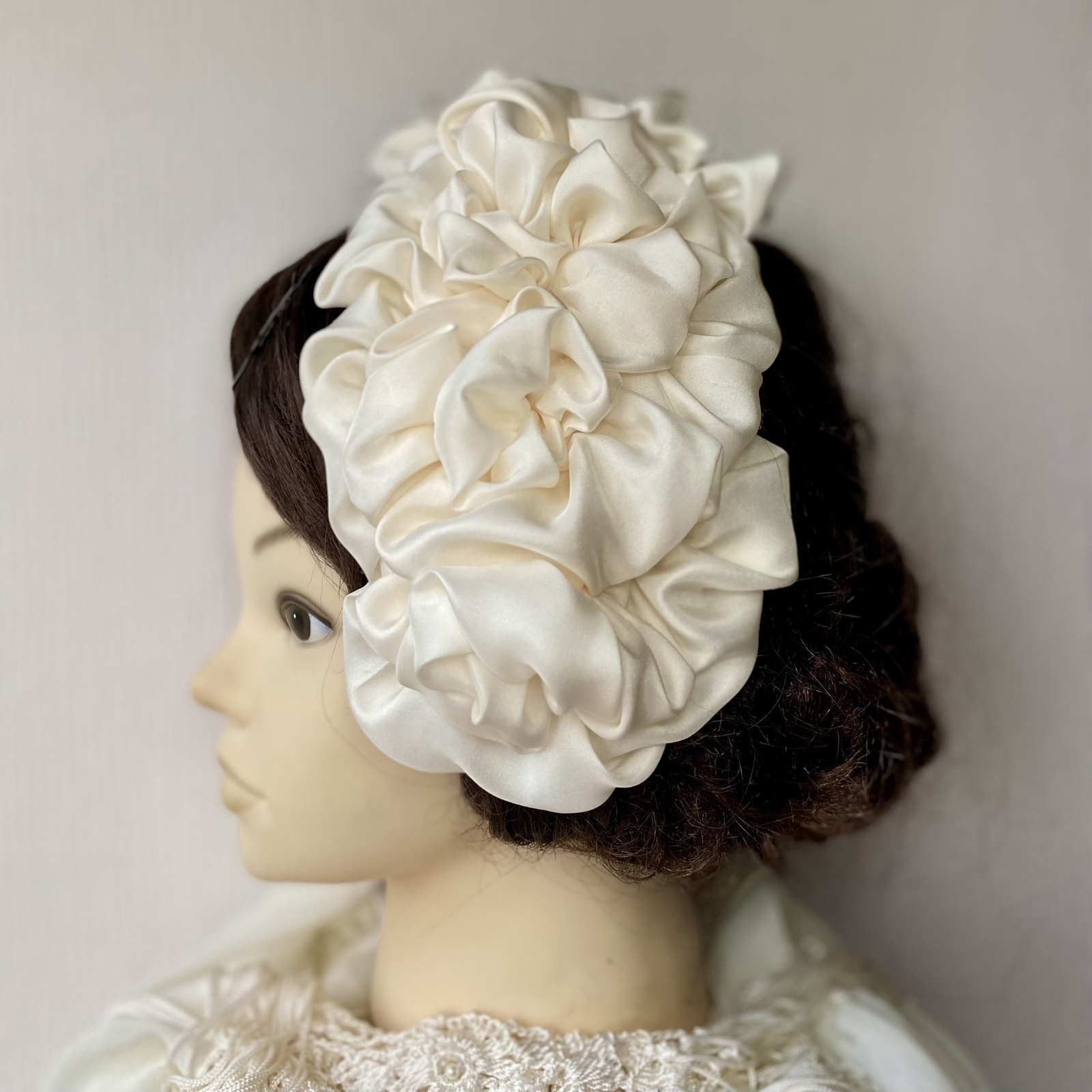 ホワイトヘッドドレス 白 ヘアアクセサリー 白無垢 結婚式 成人式