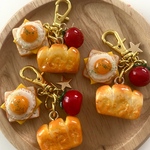 山型食パン　目玉焼き　トマト　フェイクフード　チャーム　食品サンプル　ミニチュア　ミニチュアフード