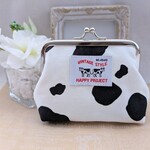 牛柄が可愛すぎるぅ♡がま口　小銭入れや小物入れに🐄　 ハンドメイド　うし　cow　牛柄　白黒　モノトーン　プレゼントにも　がま口ポーチ