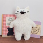 うちのもじゃ猫【MOGUMOGU共和国】しろ
