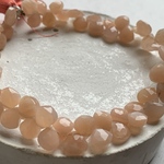 ピーチムーンストーンのハートシェイプカット10個