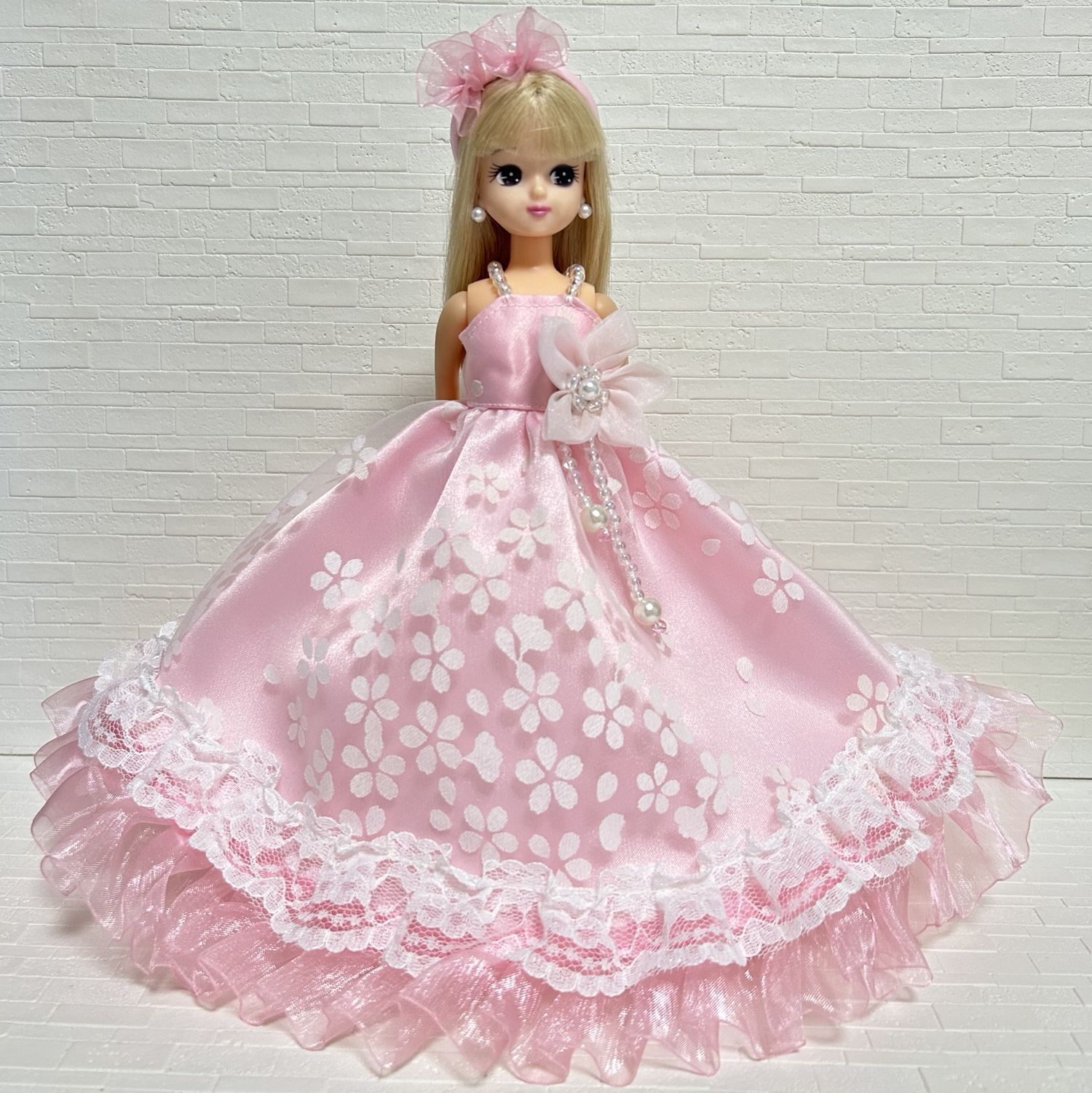 リカちゃん　ミルキーピンク　三つ編み　美人　黄色レースドレス リカちゃん ミルキーピンク 三つ編み 美人 黄色レースドレス