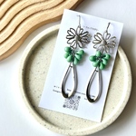 💚💐レトロカラードロップとシルバーフラワーのピアス