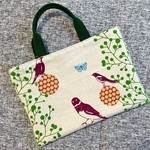 北欧風　鳥　ちょうちょ　帆布　フラット　トートバッグ　チャーム付き