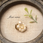 dress-up brooch〈petit〉サムネイルブローチ  white・bronze