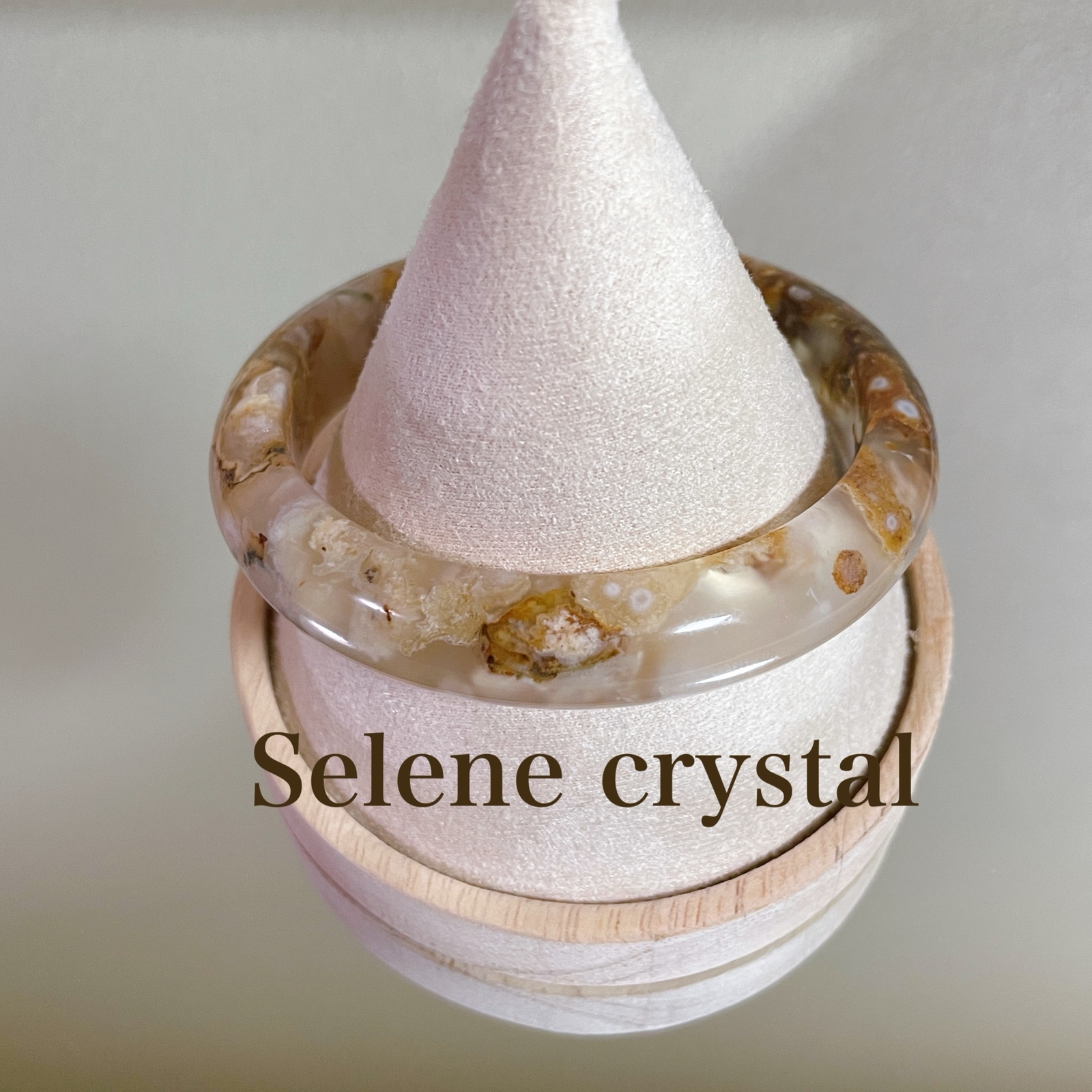 桜瑪瑙 くりぬきバングル パームつき 天然石バングル Selene crystal 