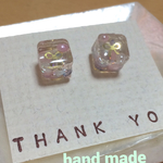 リボンのキラキラキュービックピアス