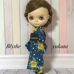 ブライス リカちゃん 服  着物 浴衣 黄バラ柄紺