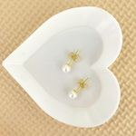送料無料 小さいパールのピアス