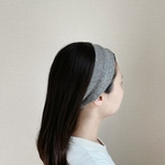 リブ　ニット素材のヘアバンド　グレー
