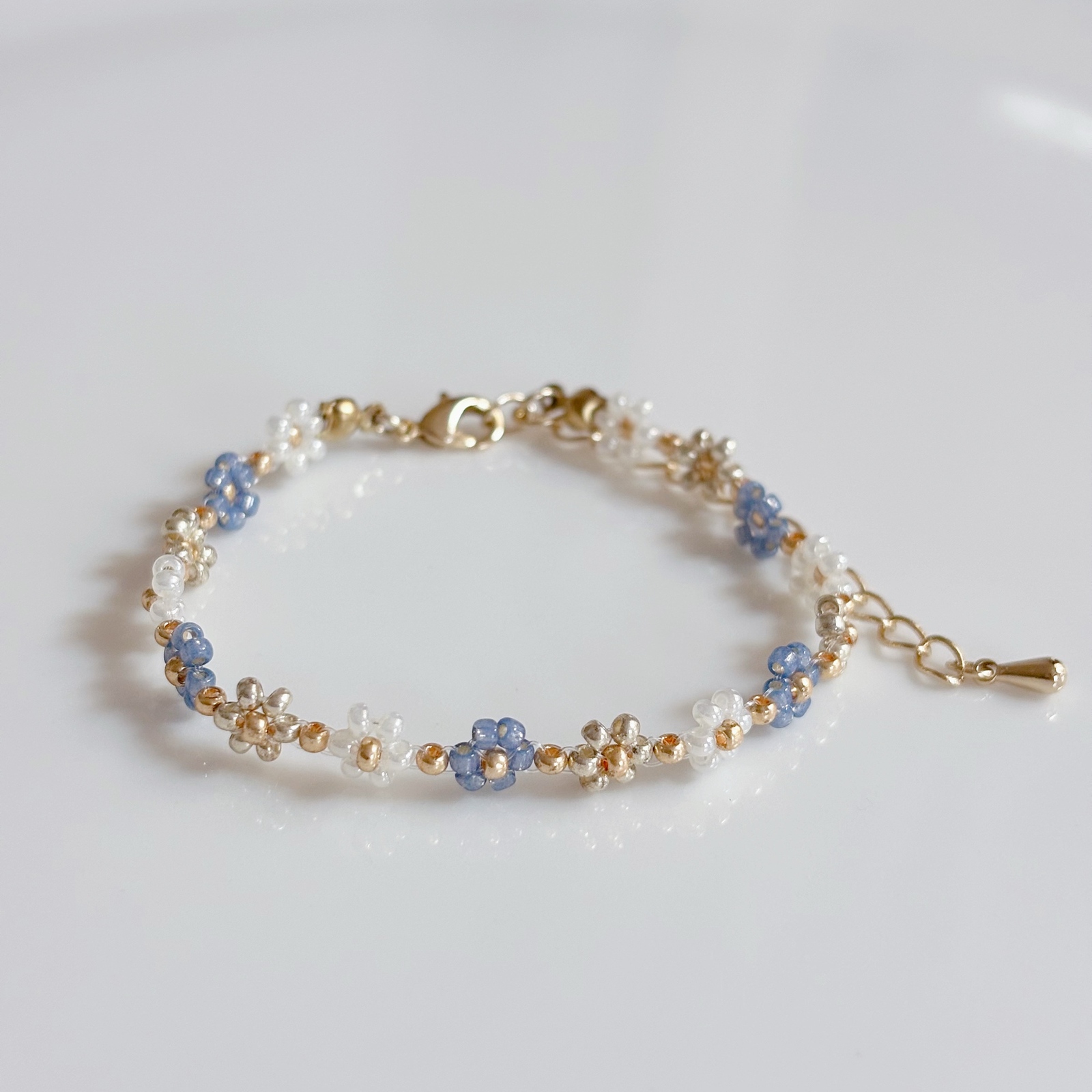 再販｠韓国ビーズ♡ブレスレット＼White×Silver×Kusumi blue／ - N 