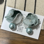 【なつ様専用】🤍🌿💚3色シフォンフラワーと雪だるまコットンパールピアス